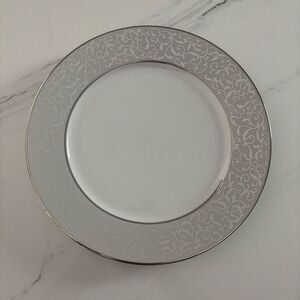 Mikasa Parchment Dinner Plate Set of 4 L3438 Fine Dining China